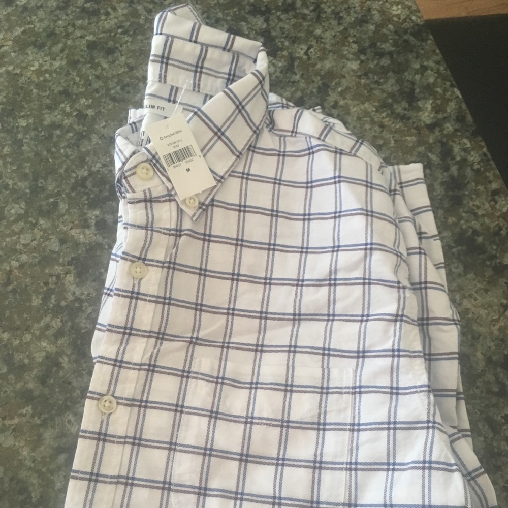 NEW GAP Slim Fit Men’s Button Down Shirt Medium